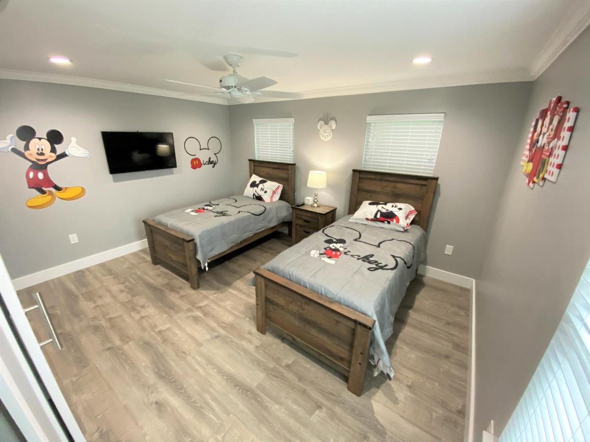 Mickeys Pearl - Phenomenal 7Br With 4 Master Suites Privacy Pool & Hot Tub Gas Bbq - 2 Miles To Disney Orlando Buitenkant foto